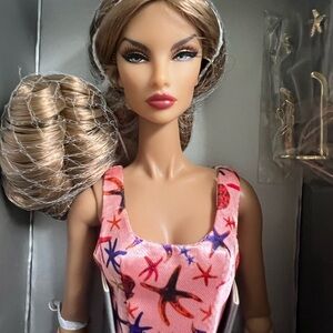 INTEGRITY TOYS BOMBSHELL BEACH NATALIA FATALE Fashion Royalty Sunkissed  NRFB